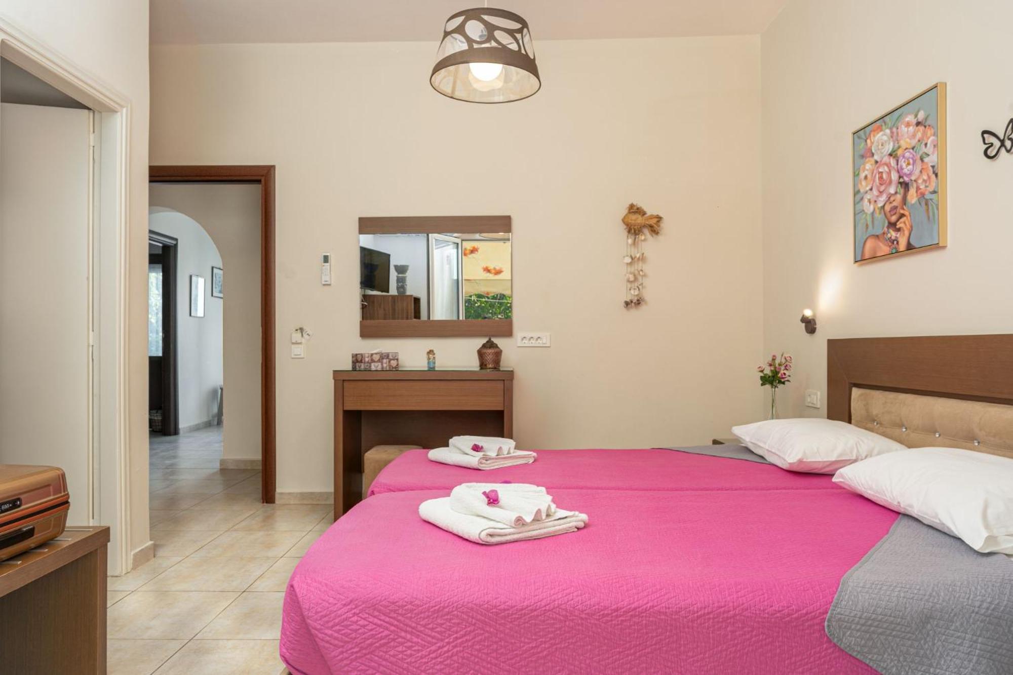 Stathis Beachfront Luxury Rooms Kalamákion Стая снимка