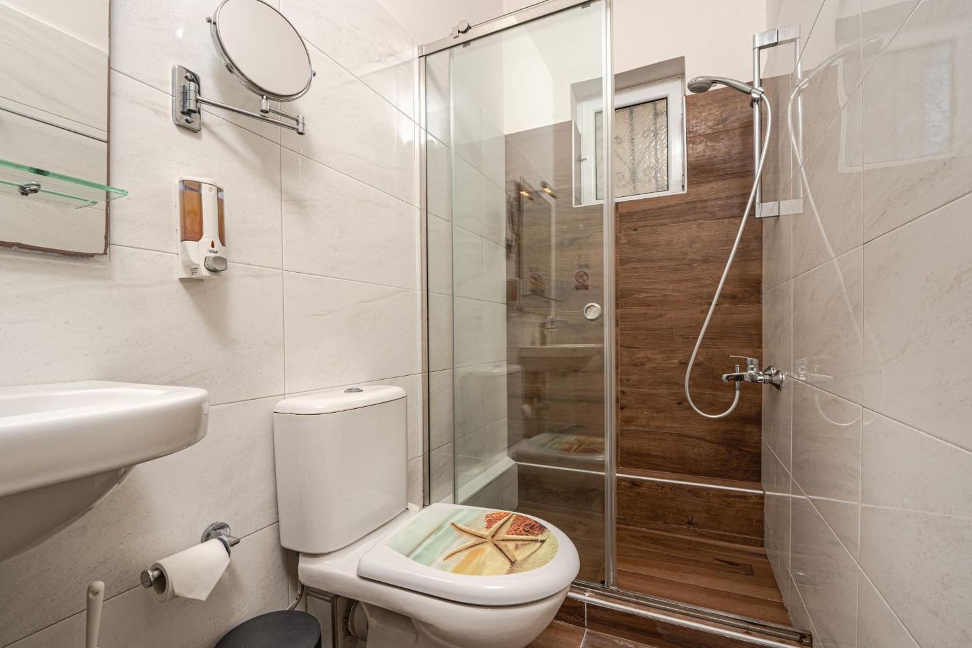 Stathis Beachfront Luxury Rooms Kalamákion Екстериор снимка