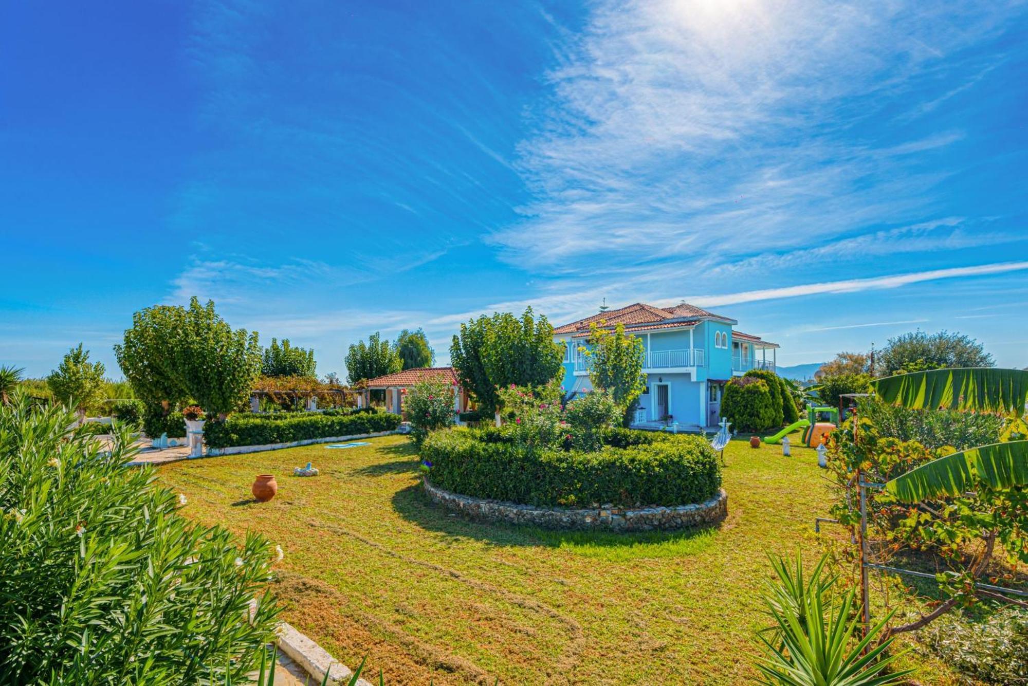 Stathis Beachfront Luxury Rooms Kalamákion Екстериор снимка